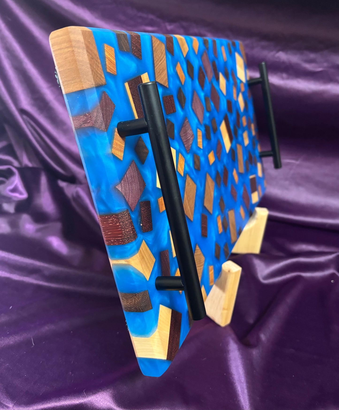 Crazy serving tray - The Crafty Pipeliner